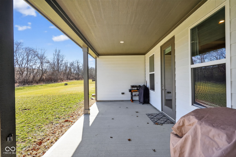 Listing Image 46