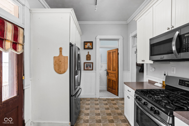 Listing Image 21