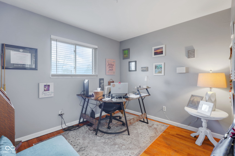 Listing Image 15