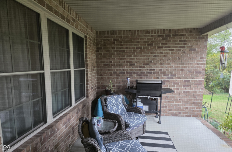 Listing Image 11