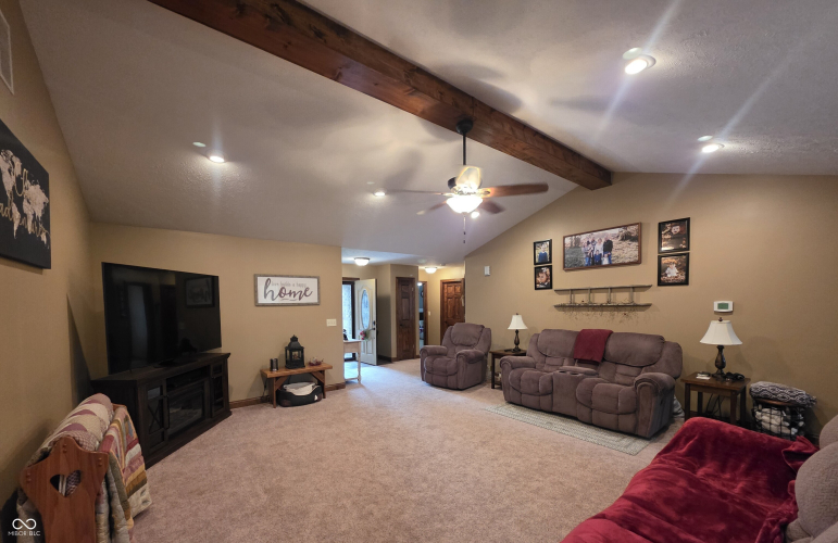 Listing Image 25