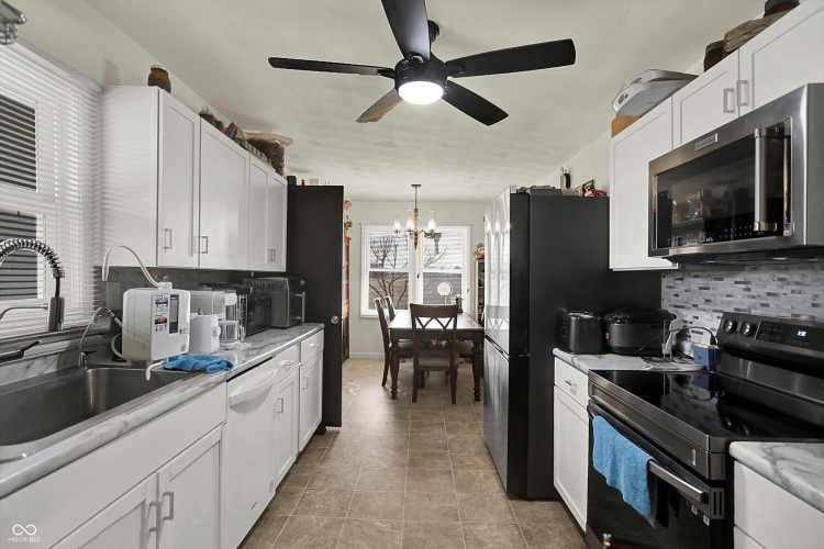 Listing Image 5