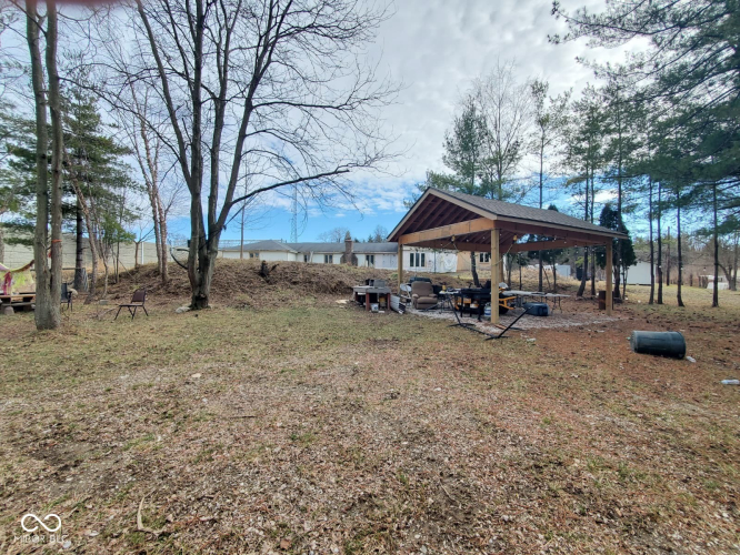 Listing Image 11