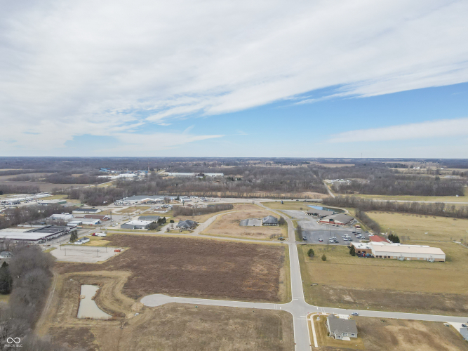 Listing Image 16