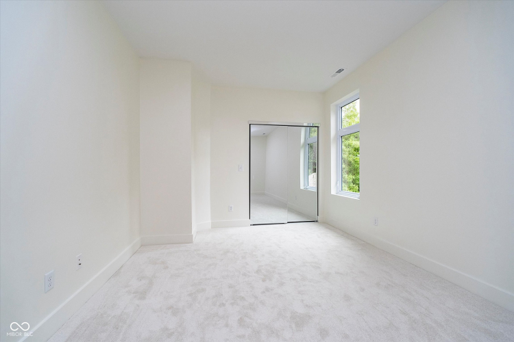 Listing Image 56