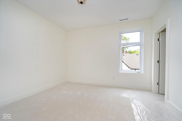Listing Image 57