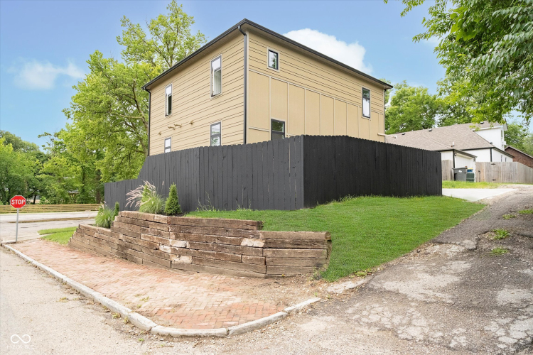 Listing Image 66