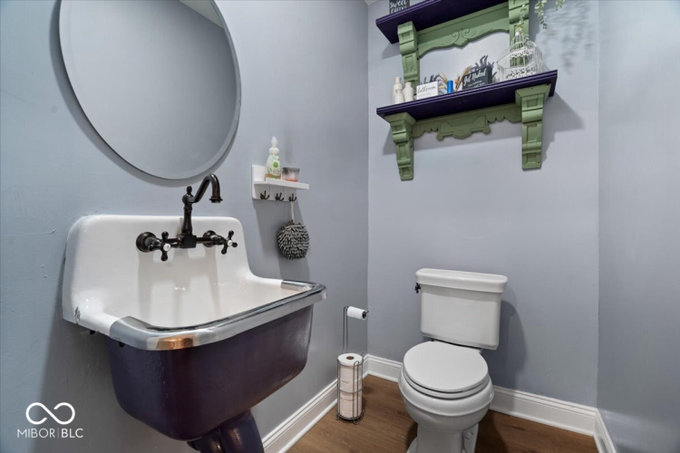 Listing Image 19
