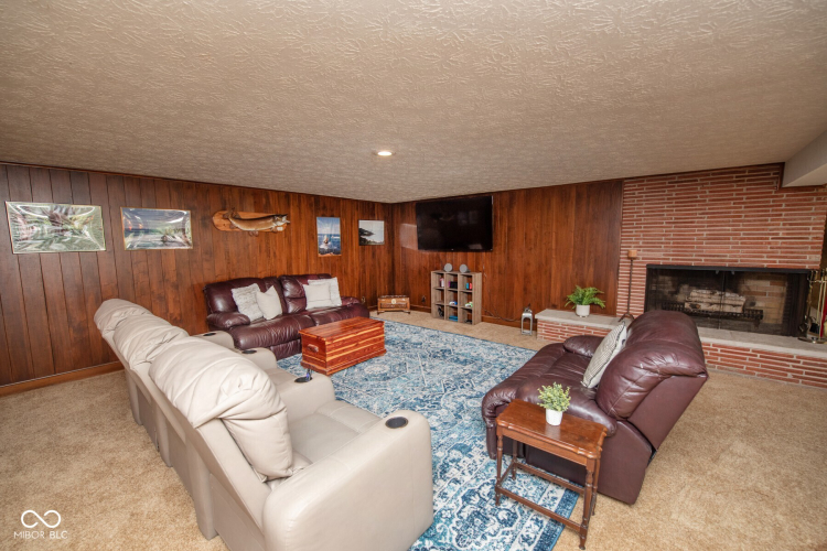 Listing Image 41