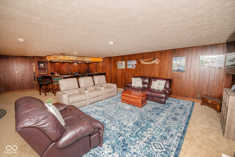Listing Image 42