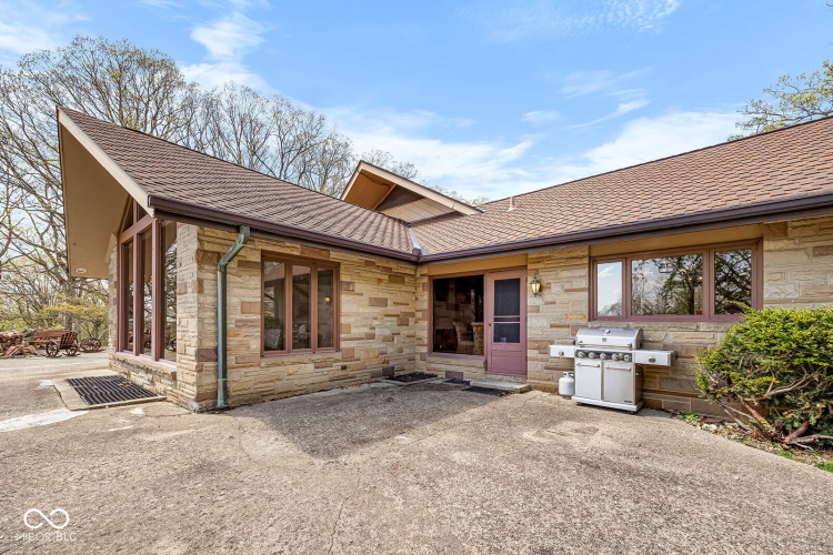 Listing Image 69