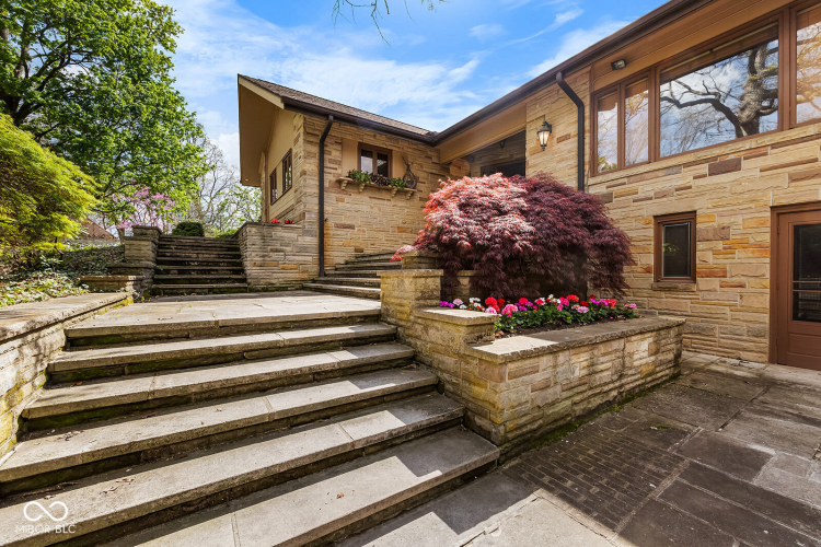 Listing Image 86