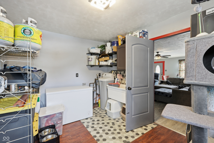 Listing Image 31