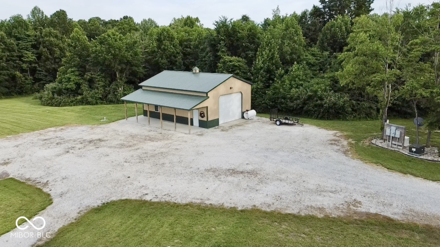 Listing Image 4