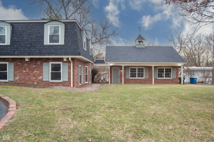 Listing Image 64