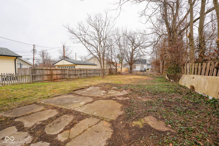 Listing Image 13