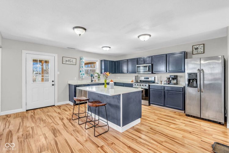 Listing Image 13