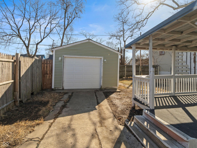 Listing Image 28