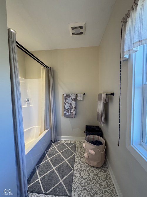 Listing Image 50