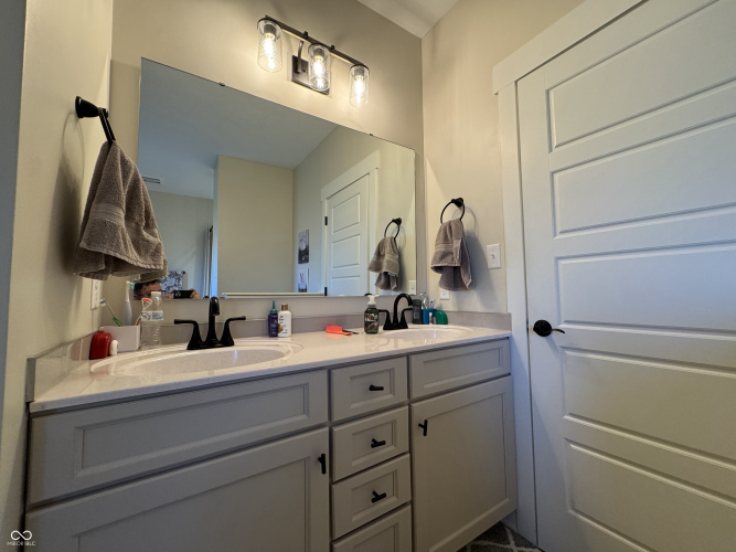 Listing Image 51