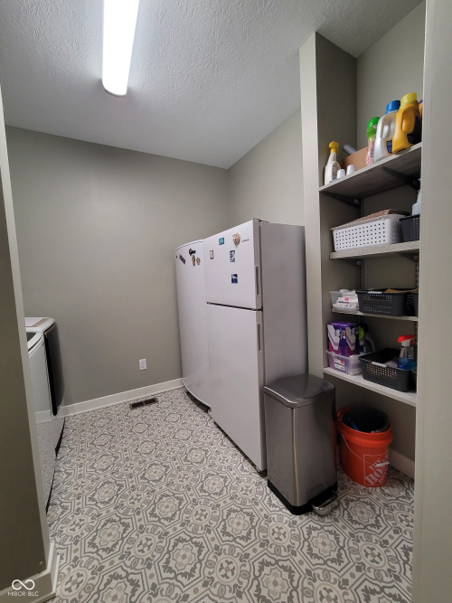 Listing Image 59