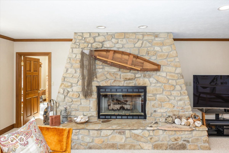 Listing Image 33