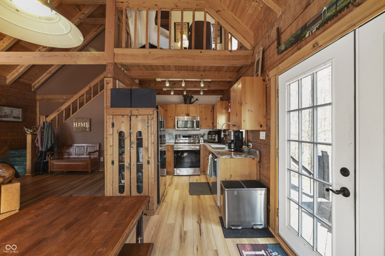 Listing Image 14