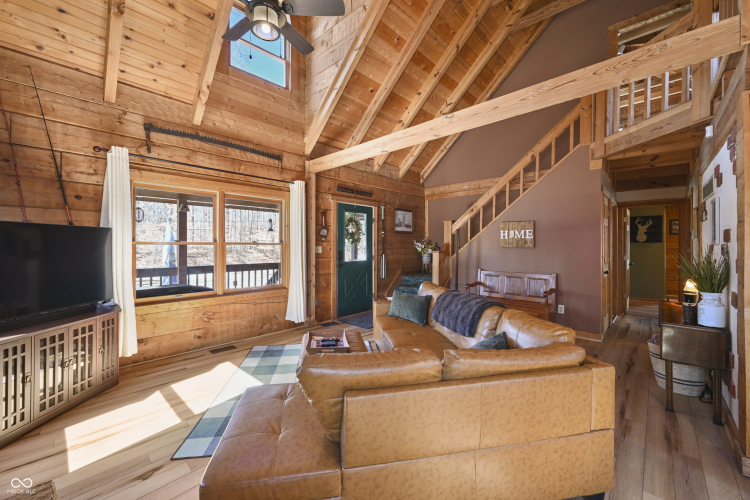 Listing Image 10