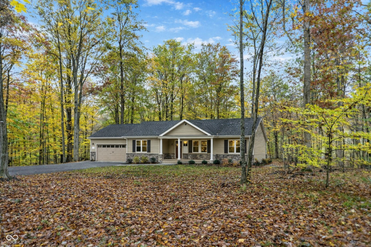 Listing Image 4