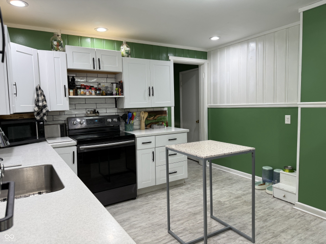 Listing Image 6