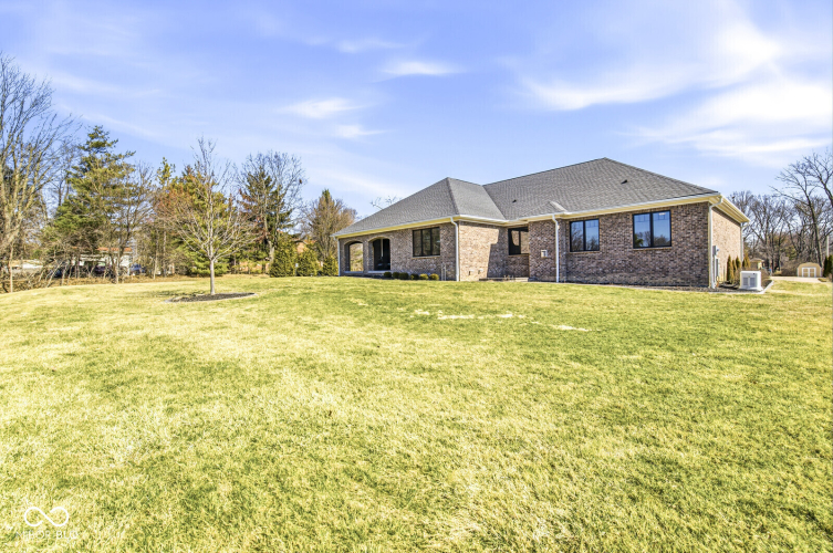 Listing Image 49