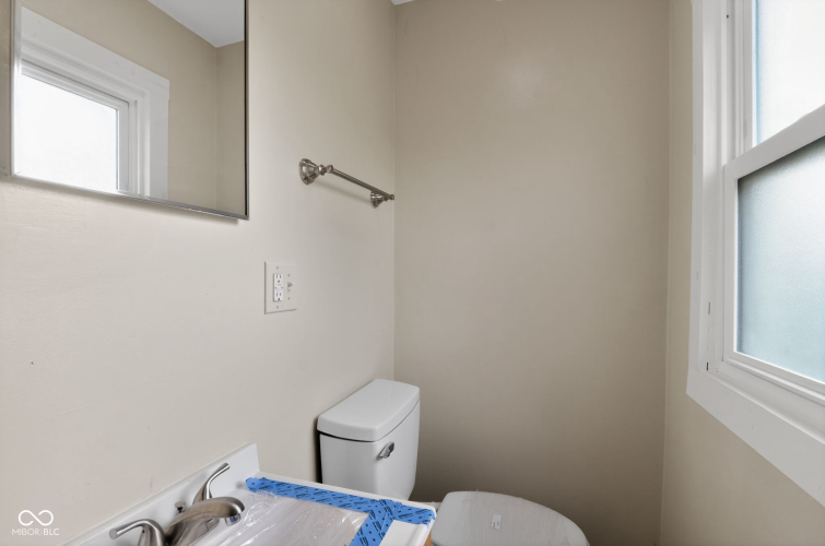 Listing Image 23