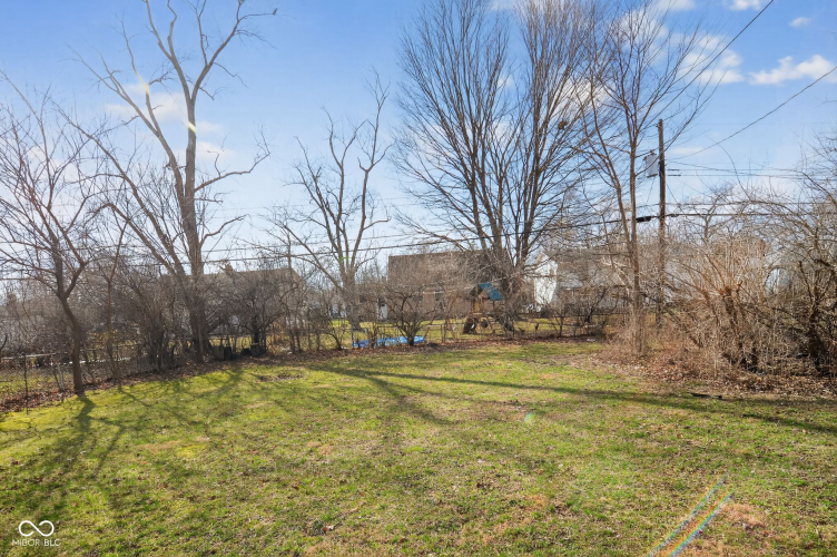 Listing Image 28