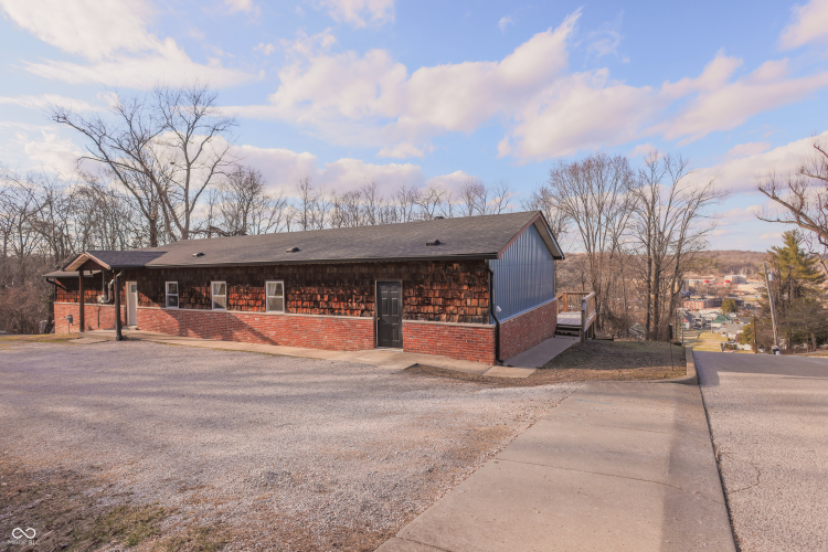 Listing Image 46