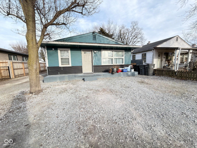 Listing Image 3