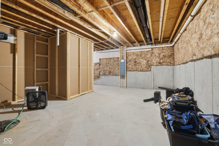 Listing Image 43