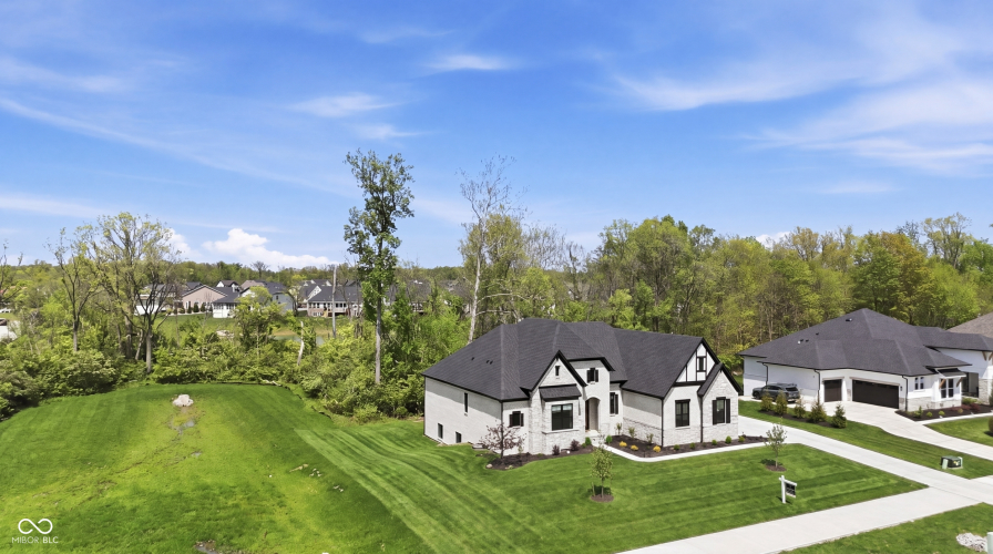 Listing Image 52