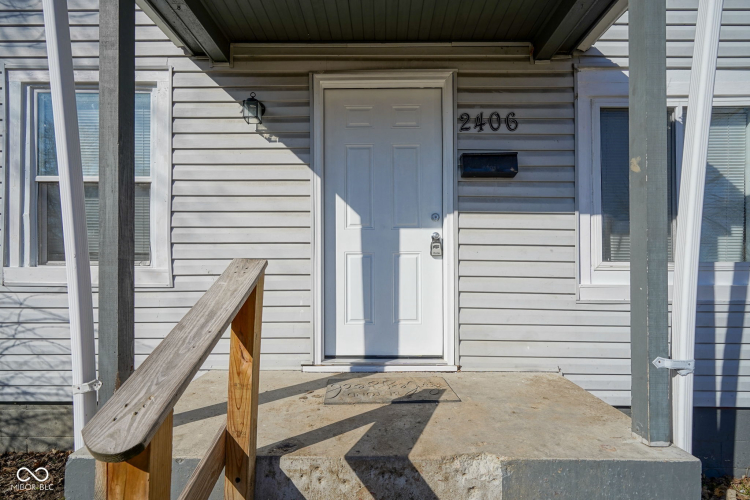 Listing Image 3
