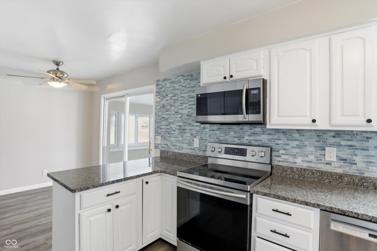Listing Image 22