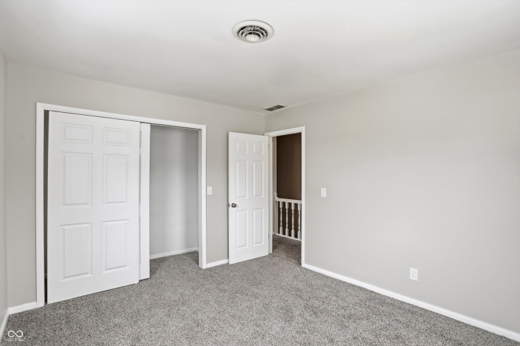 Listing Image 52