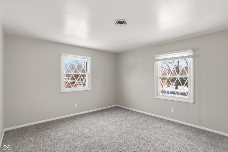 Listing Image 53