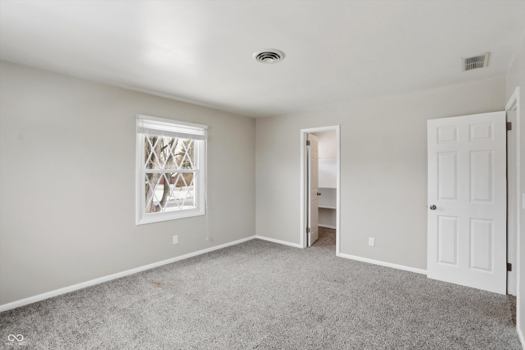 Listing Image 54