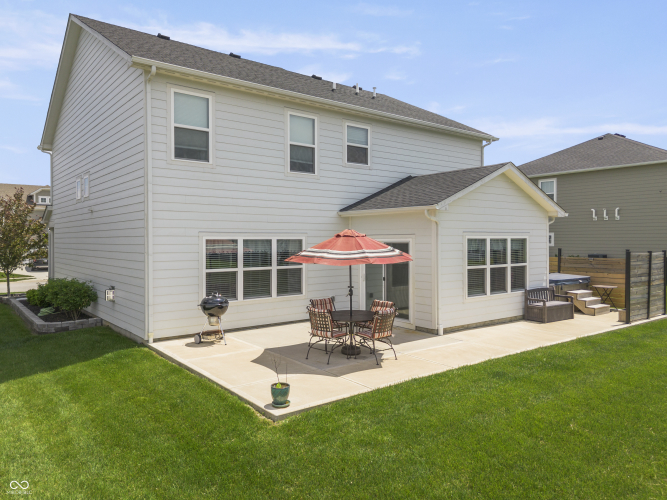 Listing Image 8