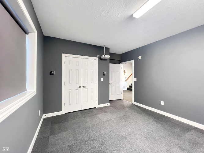 Listing Image 52