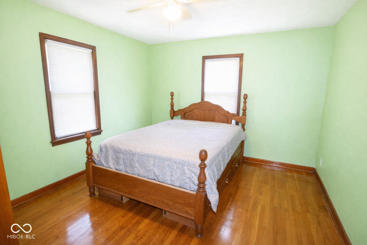 Listing Image 7