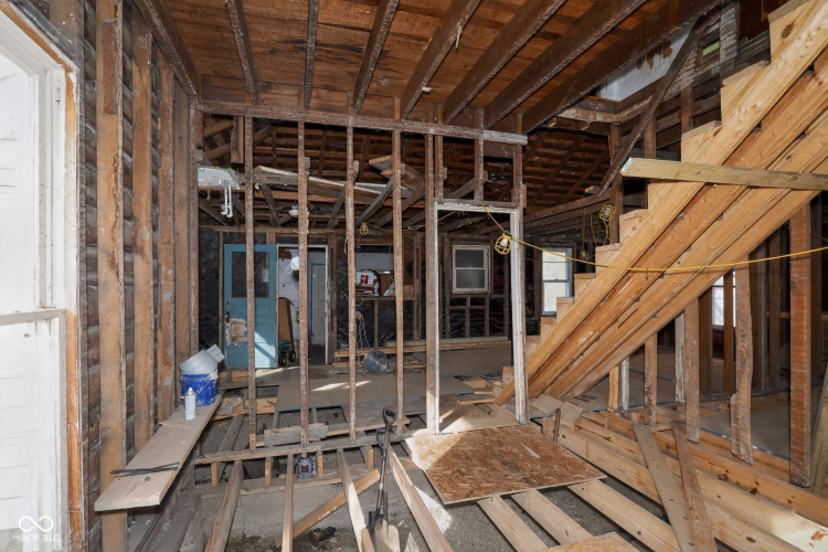 Listing Image 13