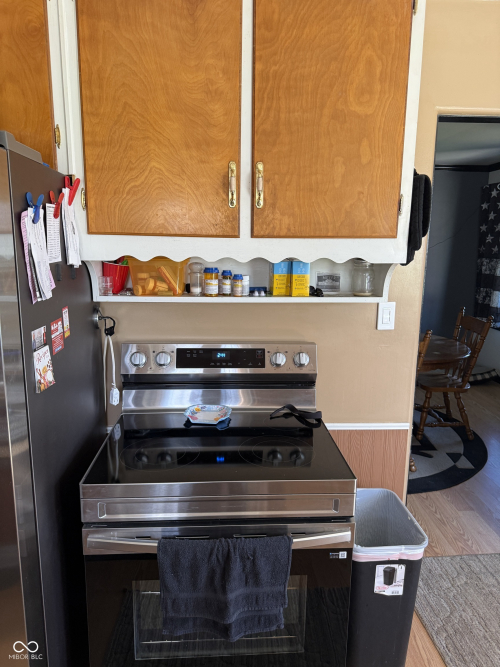 Listing Image 8