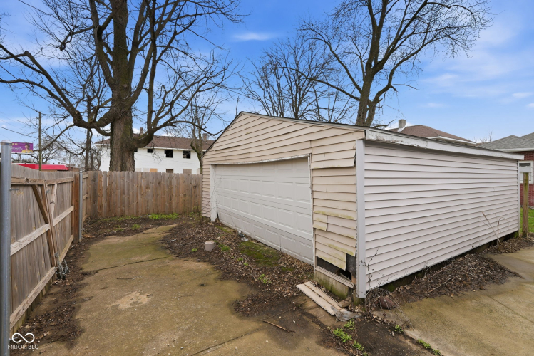 Listing Image 38