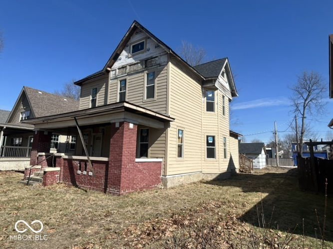 Listing Image 3