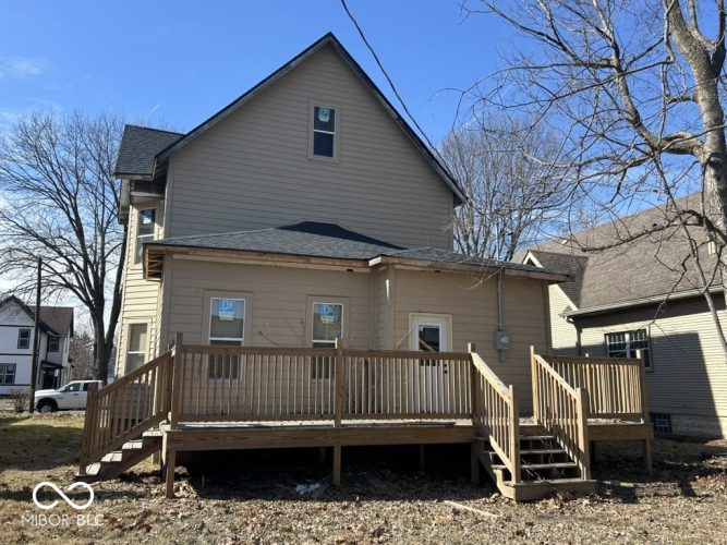 Listing Image 4